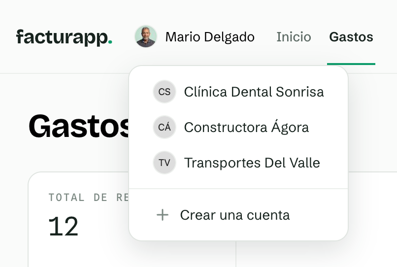 Menú de cuentas de FacturApp abierto: arriba la cuenta activa y debajo las otras empresas del mismo usuario, con la opción de crear una cuenta nueva.